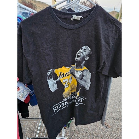 Kobe Bryant Lakers T Shirt Black Mamba Graphic Tee Rest in Peace Tribute - Picture 1 of 3